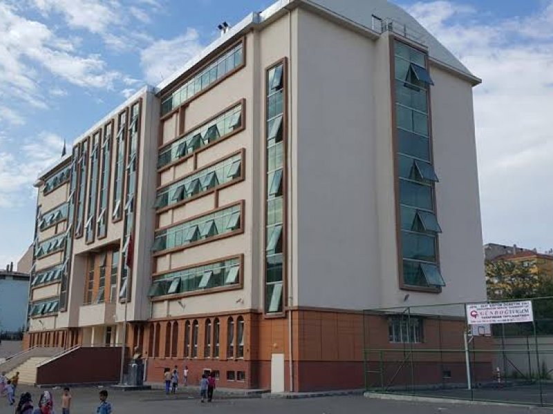 İstanbul Bahattin Yıldız Anadolu Lisesi